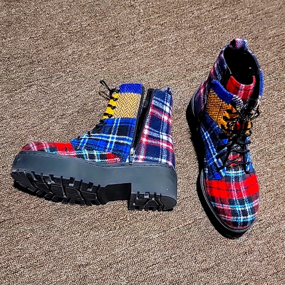 Jeffrey Campbell Shoes - NEW Jeffrey Campbell Plaid Platform Combat Boots